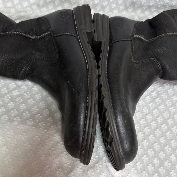UGG women’s Brooks Tall Black Boots size 10 - Picture 9 of 16